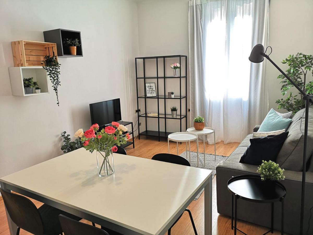 Apartment Mimi ロヴィニ エクステリア 写真