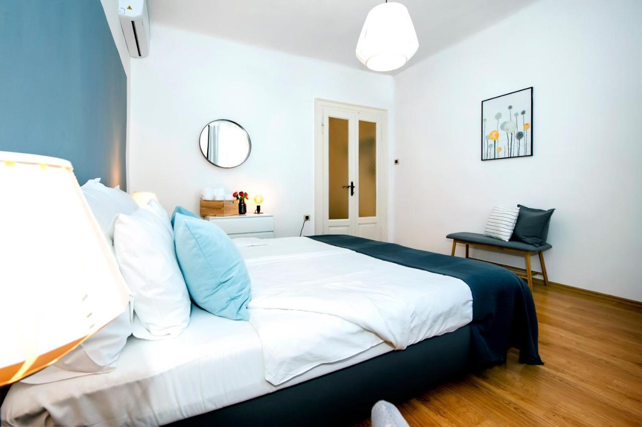 Apartment Mimi ロヴィニ エクステリア 写真