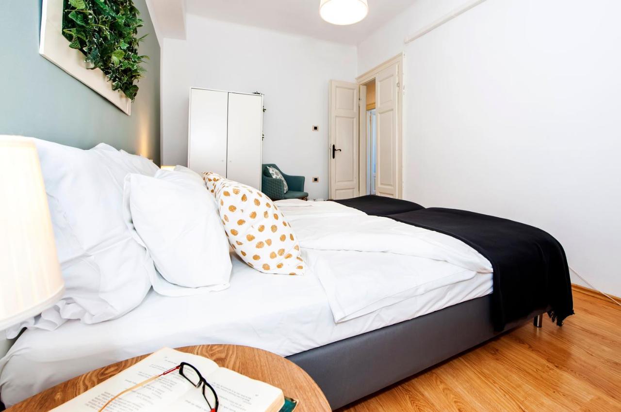 Apartment Mimi ロヴィニ エクステリア 写真