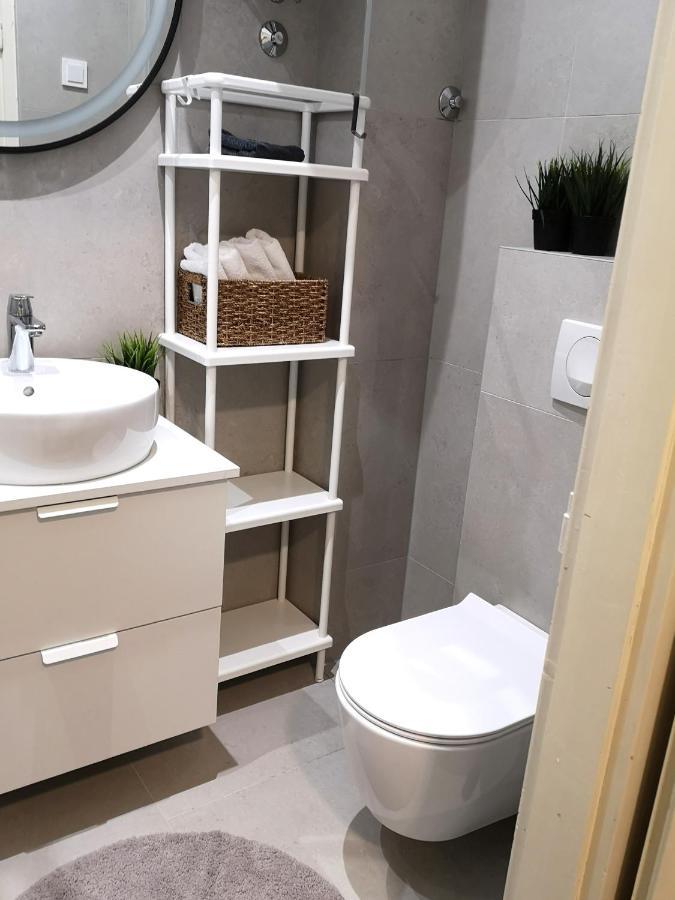 Apartment Mimi ロヴィニ エクステリア 写真